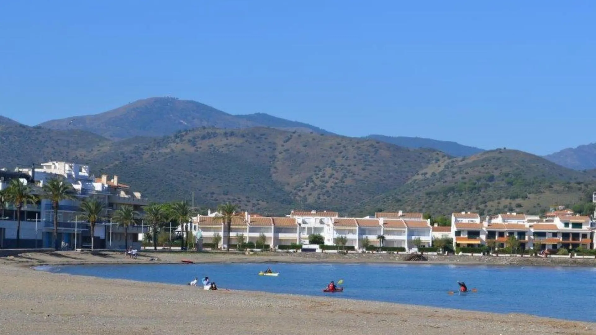 Apartment Graciosa Rojo By Interhome Llança