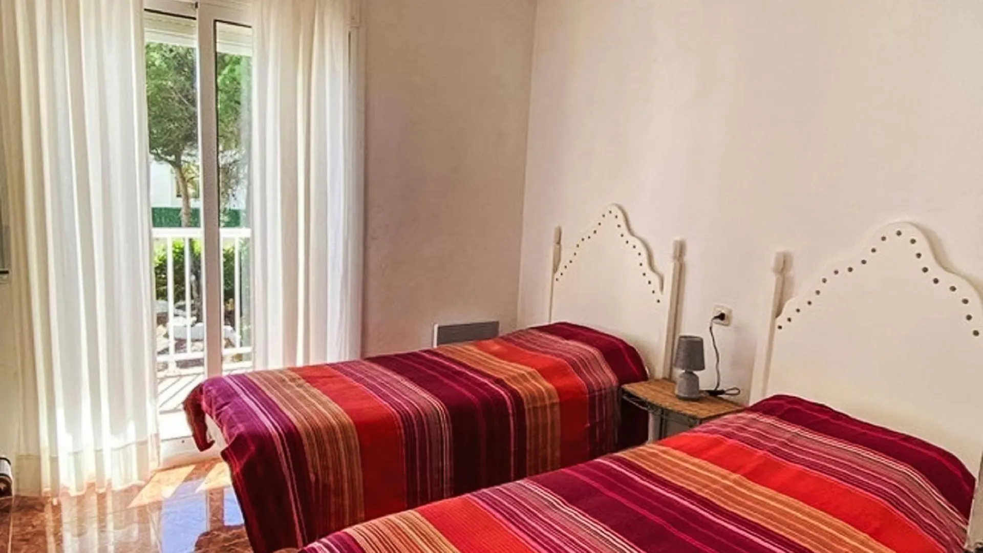 Apartment Graciosa Rojo By Interhome Llanca