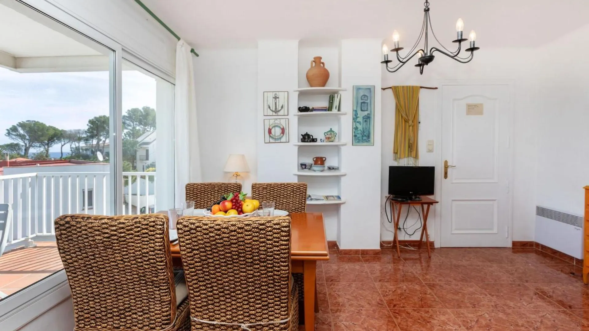 Apartment Graciosa Rojo By Interhome Llanca