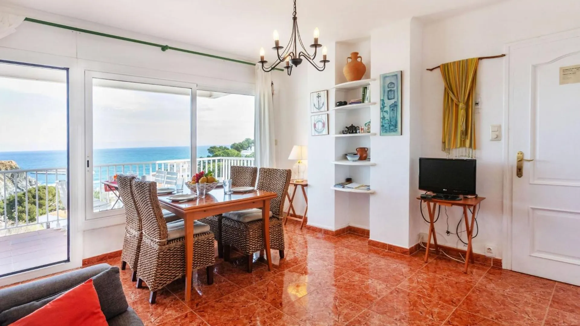 Apartment Graciosa Rojo By Interhome Llanca