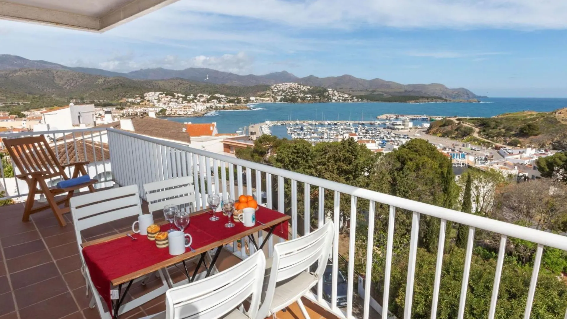Apartment Graciosa Rojo By Interhome Llanca