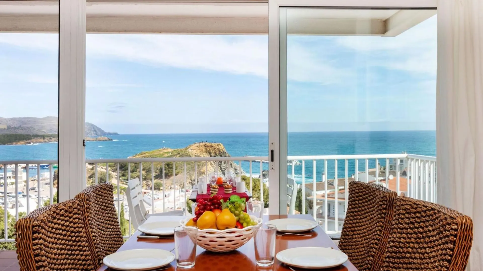 Apartment Graciosa Rojo By Interhome Llançà